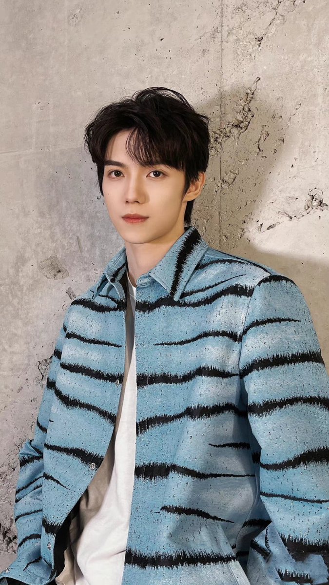 weiwei_lbz's tweet photo. 好帅呀 啊啊啊啊啊啊啊 
跟我回家过年吧 😍 

cr. 1B·O·A·T https://t.co/UmVrgeY6rH