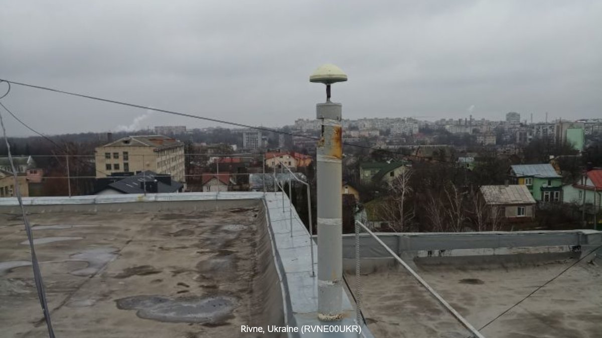 be_GNSS's tweet photo. On January 23, a new #GNSS station in Ukraine has been included in the #EUREF Permanent Network: RVNE00UKR (Rivne).

Responsible agency: NUWEE https://t.co/QIxhUsVHDH 
Operational centre: MAO https://t.co/3ef6rcIm9A

More info at:
https://t.co/ZFFxl8uMEf
#EPN_CB https://t.co/9a9RkMB6I9