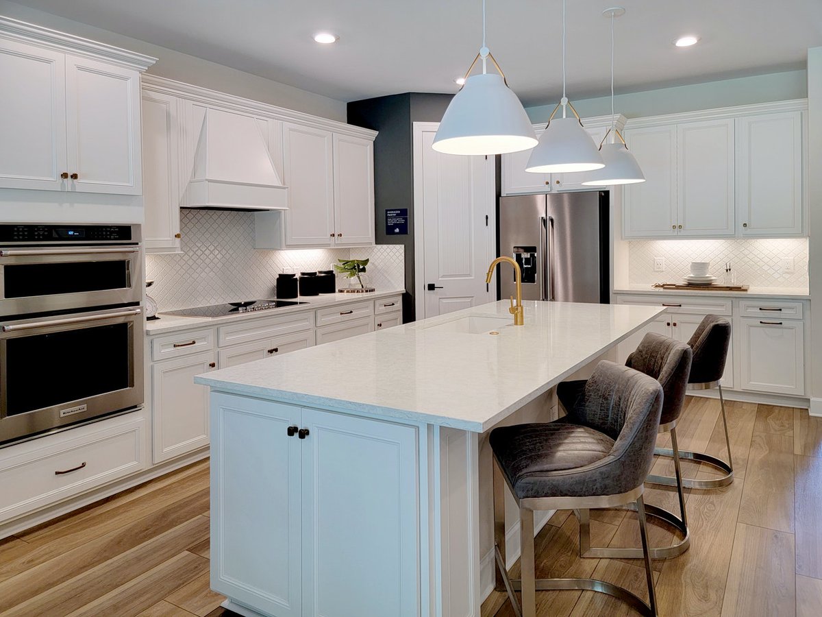ngkbllc's tweet photo. That crisp &amp; clean, freshly renovated feeling! There's nothing like it. 🤩
.
.
.
https://t.co/f1hJIl4U38
#NGKB #sanantoniotx #kitcheninspo #kitchendesign #interiordesign #remodel #interiordesigninspo #bathroomdesign #houseinspo #renovation https://t.co/ZZeMCDNP6w