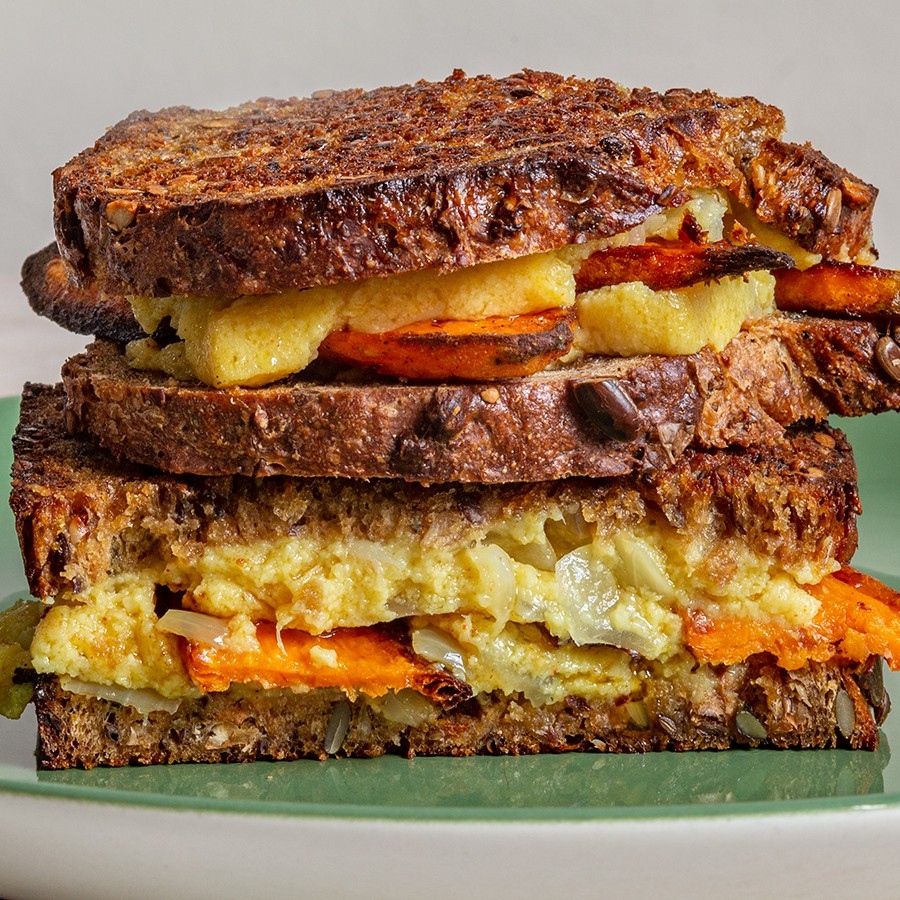 thearchclinic's tweet photo. Anyone doing #Veganuary out there? If cooking vegan is new to you, you may be getting more confident now you are 24 days in. This #bakerybits guide tells you how to veganise bakes and may open up a new range of meal options. https://t.co/YKuMAmv3Qg
#yourbridgetophysicalhealth https://t.co/Qo46E2aJcQ