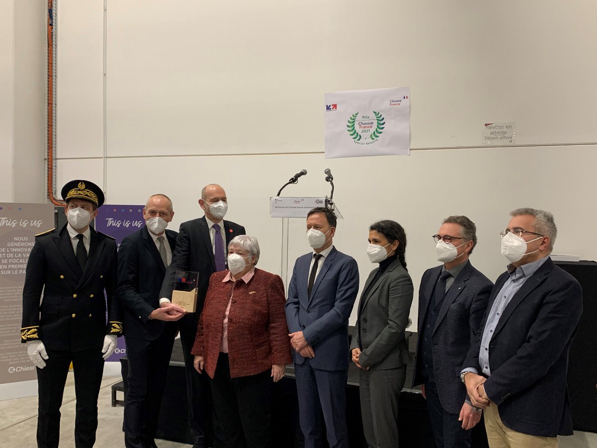 Last week @Chiesifrance received the #ChooseFrance special prize "Contribution au Plan Relance” from the Minister <a href="/j_gourault/">Jacqueline Gourault</a>, who visited our production plant in Blois. Learn more about this important recognition on the article below 👇
chiesi.com/en/the-way-tow…