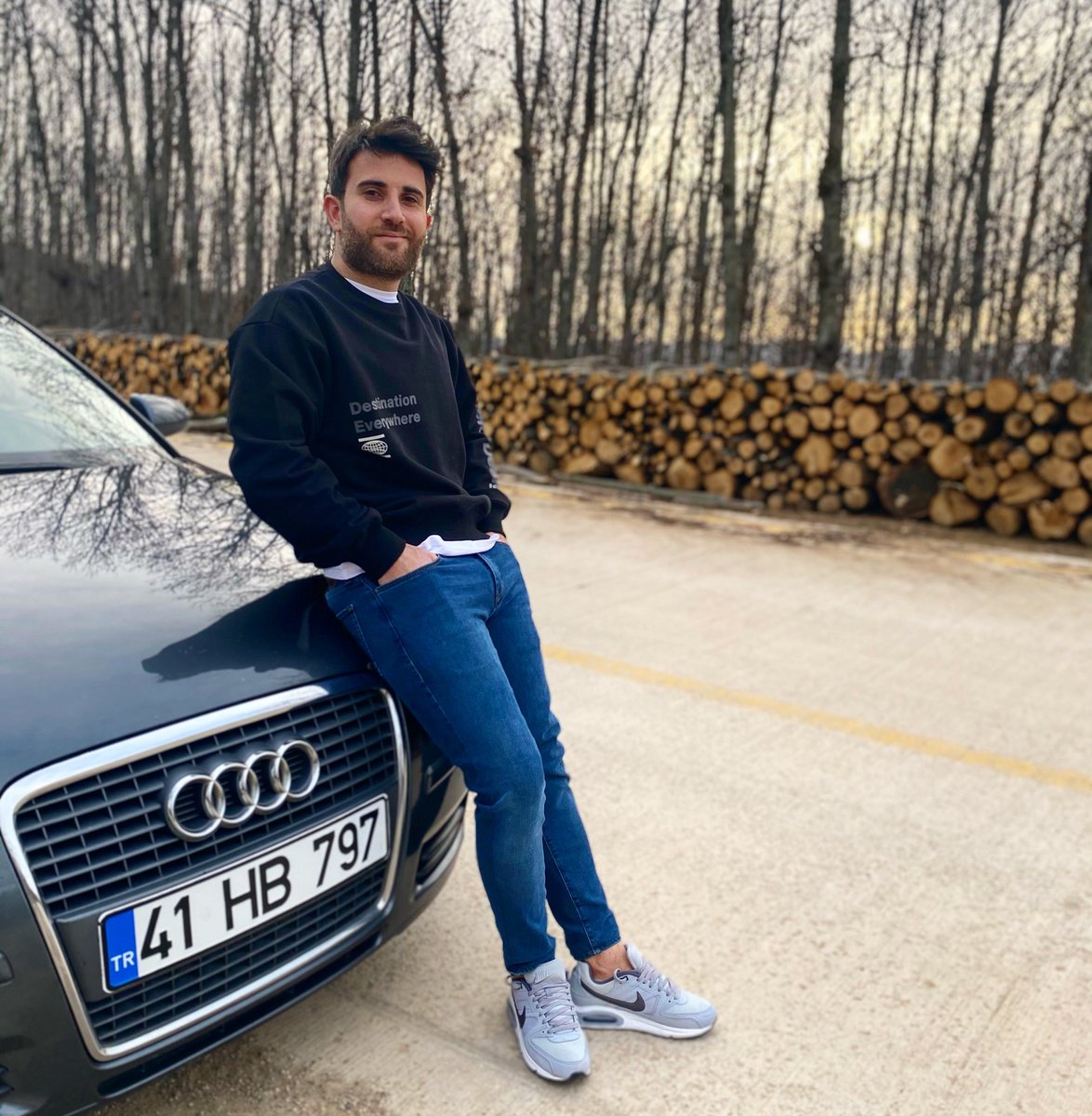 hmdibayrak's tweet photo. S.A ilk defa görenler beğensin  #Audi https://t.co/o9cFKTYE4S
