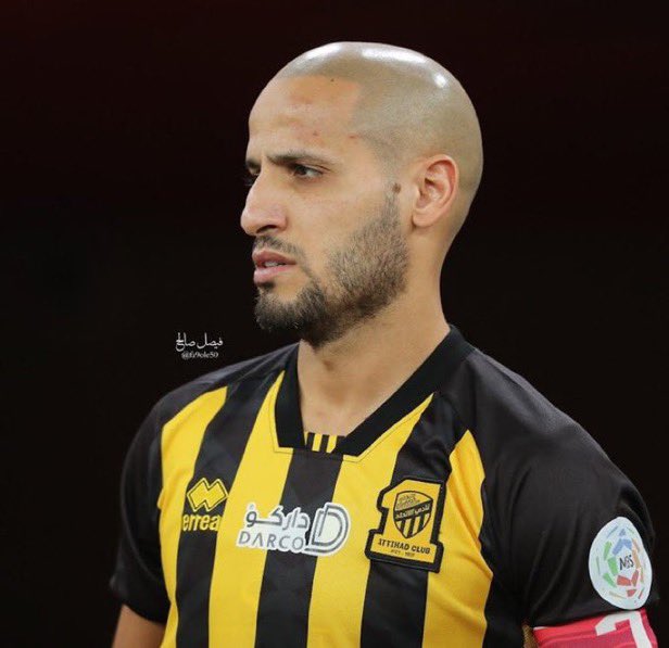 AlShahenoo's tweet photo. 🔴 مصادر /
🔷 قررت ادارة نادي #الاتحاد استمرار اللاعب كريم الاحمدي ..
🔷 وابقائه قائدًا للفريق في غرفة الملابس بعد ان ظهرت الكشوفات عدم قدرته على اللعب مجددا لمدة طويلة .. https://t.co/DTwGAXVGK0