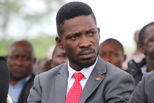 Fireliglntfi's tweet photo. Robert Kyagulanyi Ssentamu has urged Ugandans that the struggle is not his alone but for everybody because everybody is a victim. 

Kyagulanyi says the plan is to remove President Museveni and the fight is on until he is gone. 

#NBSUpdates https://t.co/NQYVypTB3Q