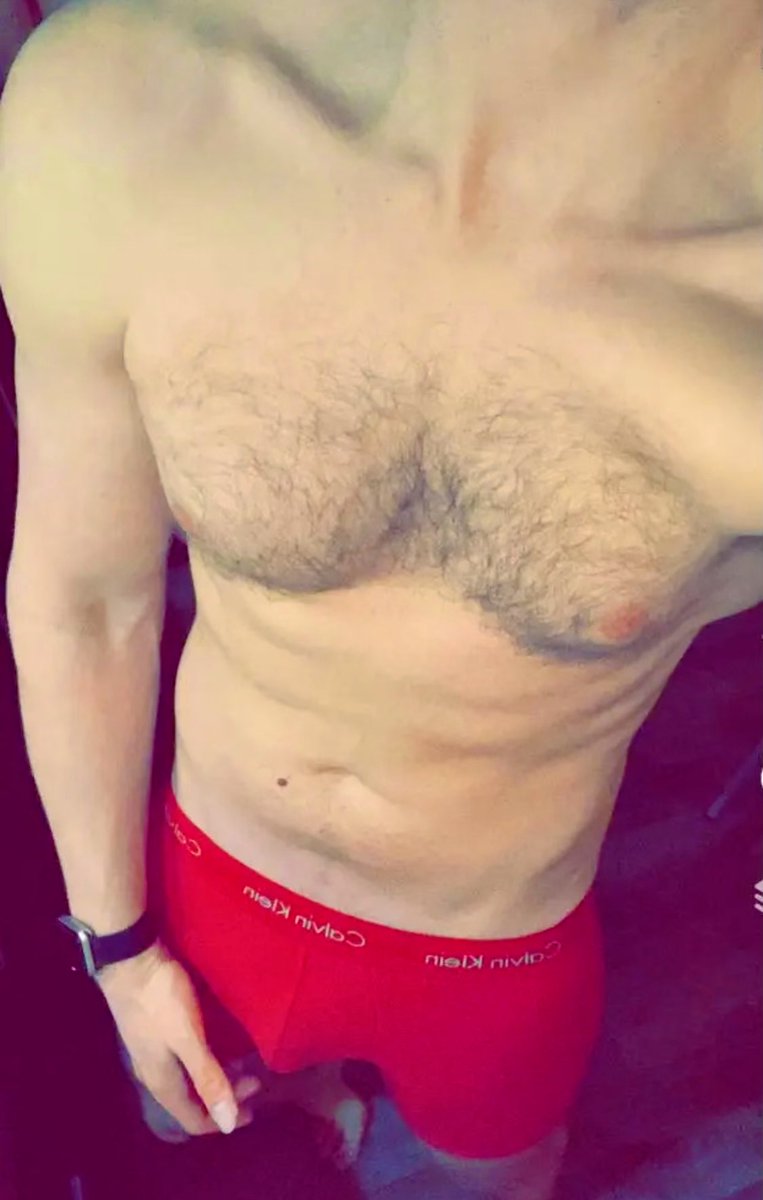 GymStr8's tweet photo. Two dayer hangover…and still horny as💦😂👅 https://t.co/PniFbZ9zRB