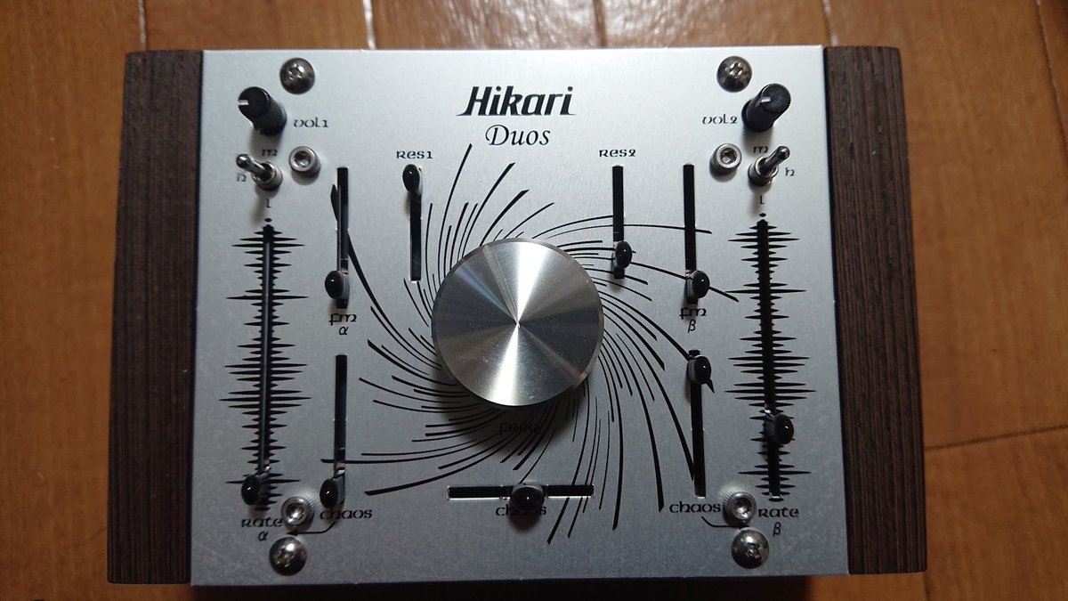 atoyr625028's tweet photo. 新機材届きました。来月の徳島でのCRAPNETのライブより登場です。
#hikari
#duos
#modularsynthsizer
#synthsizer
#mynewgear
#noise
#CRAPNET https://t.co/GCoDW0CifK