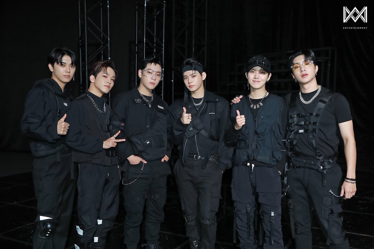 [온앤오프] 첫 단독 콘서트 ‘REVERSE’ 포스터 &amp; VCR 촬영 현장 비하인드! (출처 : WM엔터테인먼트 | 네이버 포스트)
(naver.me/xyuKcuFx)

#온앤오프 #ONF