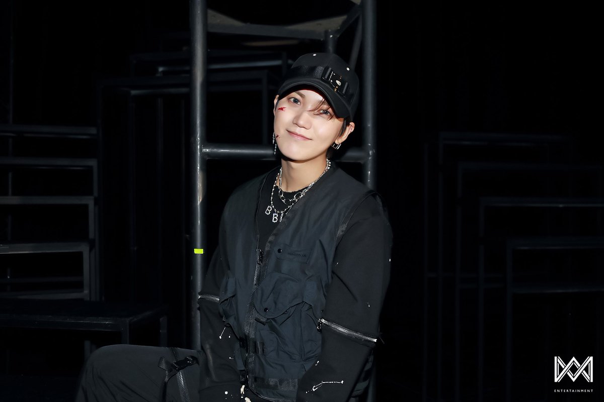 mallang0113's tweet photo. 리버스 비하인드 #제이어스 https://t.co/TOte2UJV4N