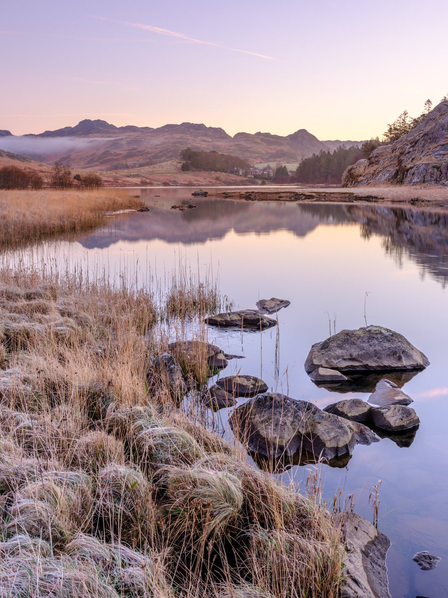 SionPhotography's tweet photo. Looking away from the classic shot and instead towards Capel Curig at sunrise
#WexMondays #fsprintmonday #FSLocal #Sharemondays2022 https://t.co/1t46HFRT8g