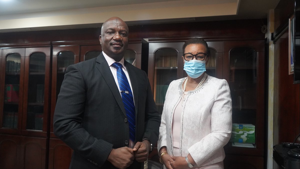 The Commonwealth (@commonwealthsec) on Twitter photo .@PScotlandCSG also met with Minister of Justice <a href="/Mltesq1/">Mohammed L Tarawalley</a> who is also the Attorney General of Sierra Leone.
He gave an update on his portfolio and the improvements #SierraLeone has made in democracy, rule of law and access to justice. .@PScotlandCSG also met with Minister of Justice <a href="/Mltesq1/">Mohammed L Tarawalley</a> who is also the Attorney General of Sierra Leone.
He gave an update on his portfolio and the improvements #SierraLeone has made in democracy, rule of law and access to justice.