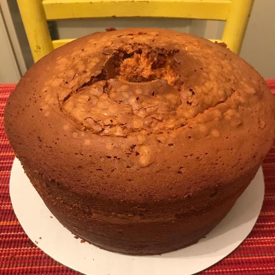 blackownedsc's tweet photo. Mr. Ron’s Gullahlicious Pound Cakes. Limited online sales to start soon. 🗣Spread the word https://t.co/JGr58jfyVZ