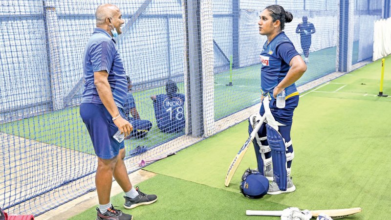 AkhilaSene97's tweet photo. Something that is not often mentioned is Hashan Tillakaratne's coaching effort with Sri Lanka Women's Cricket. Just before the #CWGQualifier , he had Covid (and players too in November) but made it to Malaysia after recovering. Today we are among the 8🇱🇰
https://t.co/ck3XcCRNX4 https://t.co/v9erxmtGNf