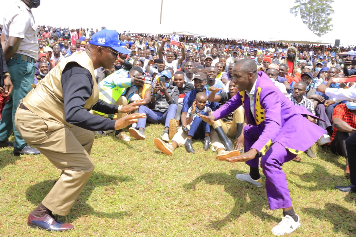 TheODMparty's tweet photo. Governor of Kisii County @JamesOngwae today led local leaders and wananchi in the launch of Azimio La Umoja Kisii County Chapter. He urged the Omogusii community to remain steadfast behind PL @RailaOdinga and the Azimio la Umoja initiative. https://t.co/gkFe1Cs4hK