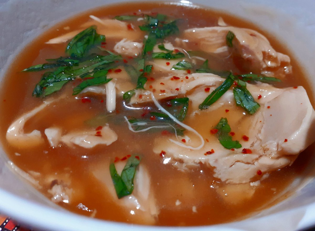 catadytilea's tweet photo. Spicy chicken and mushroom cream soup https://t.co/WWjeHMplqJ