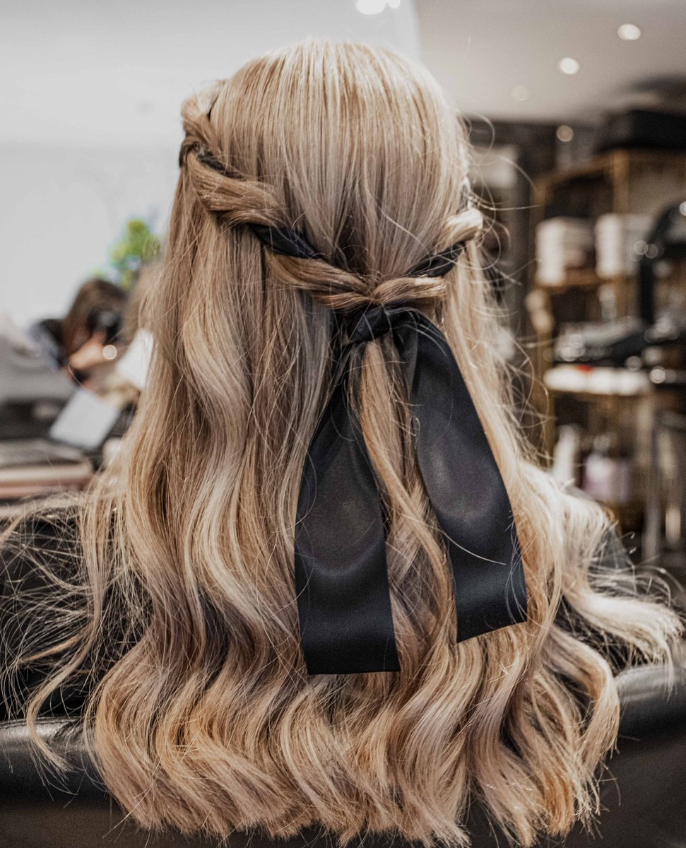 FOUR London tweet media