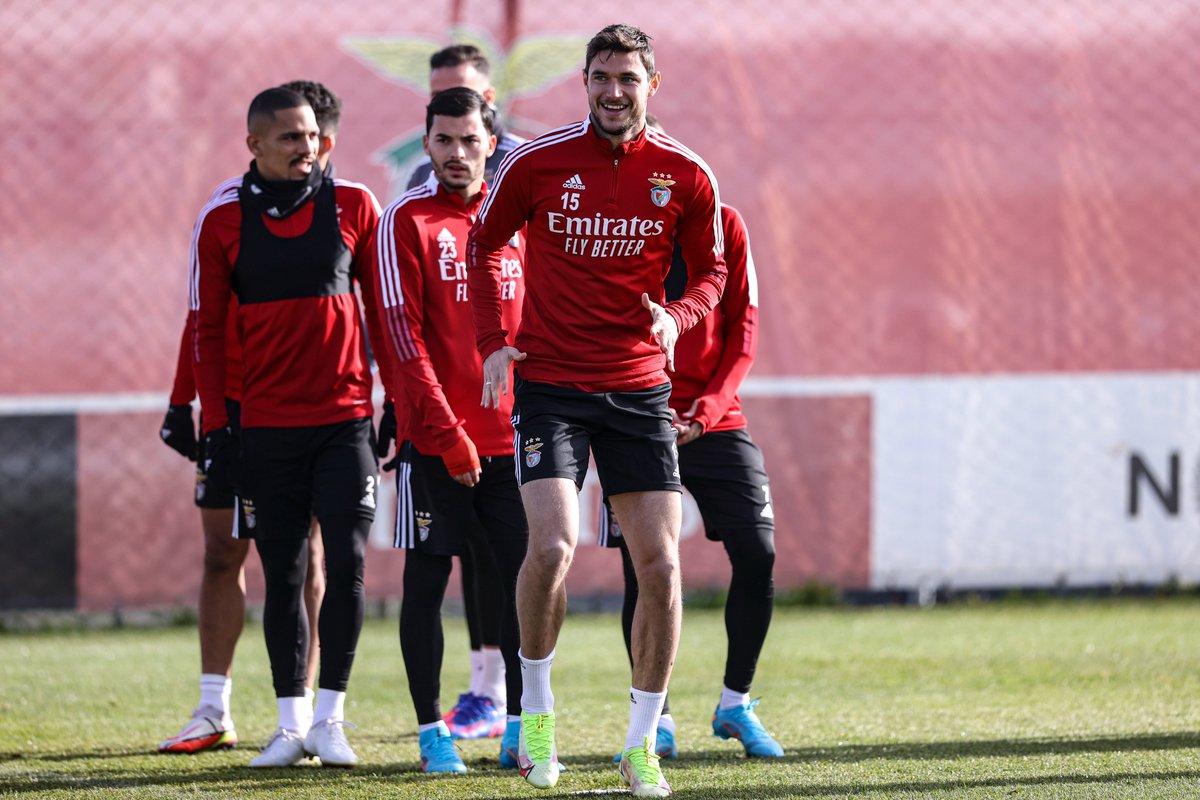 📸 Treino matinal no Benfica Campus!

#EPluribusUnum #AllianzCup
