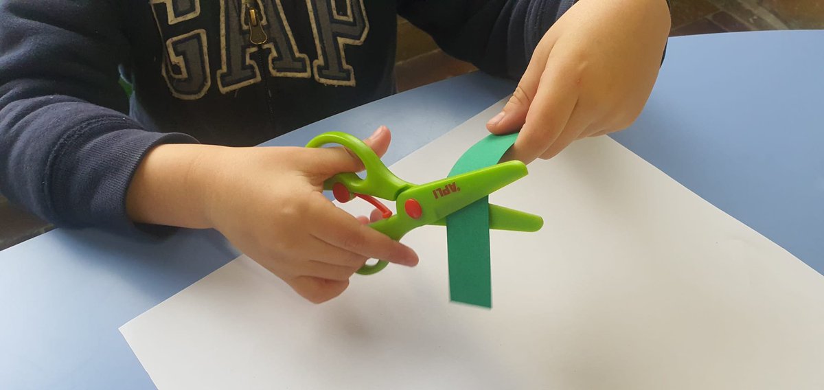 QuererF's tweet photo. Cutting with scissors is a very important skill for later writing activities. In Occupational Therapy we work on this routine and make the necessary adaptations so that our students can advance in their learning.
Have a look at our website https://t.co/Gm6Nbsqb6I
@FundacionQuerer https://t.co/ll1onqUAMi