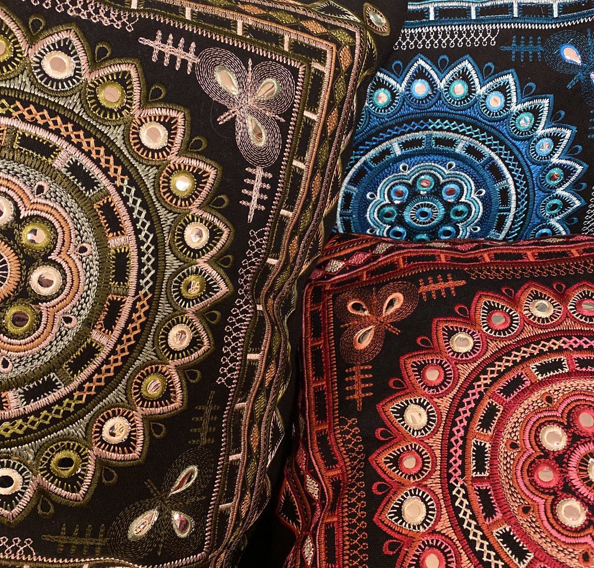 Headington_FT's tweet photo. We have had a new delivery from one of our lovely Fairtrade suppliers - come in to the shop for a browse! We're right on the high street in Headington.
#choosefairtrade #sustainableoxford #headingtonshops #indieoxford #newstock #shopethicalinstead #shoplocaloxford https://t.co/cBSHrkKIQJ