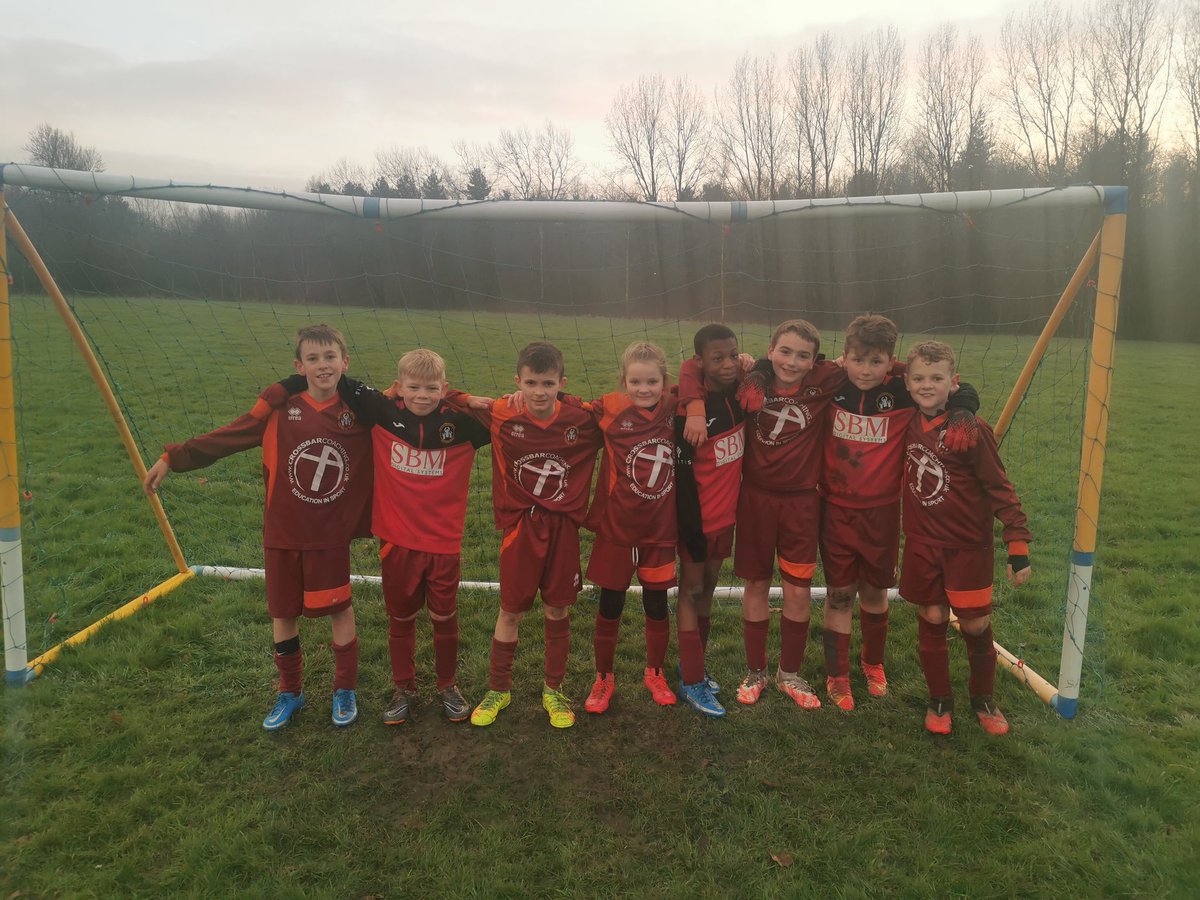 OldParkPrimary's tweet photo. The Year 5/6 Football Team showed fantastic team spirit in a 4-4 draw last week against @HollinswoodPri ⚽ 2 late goals helped us come back from being 4-2 down!

We have another game tomorrow to prepare for our #QuarterFinal Game in the Telford &amp; Wrekin Cup 🏆 https://t.co/SQJqIN6Tg6