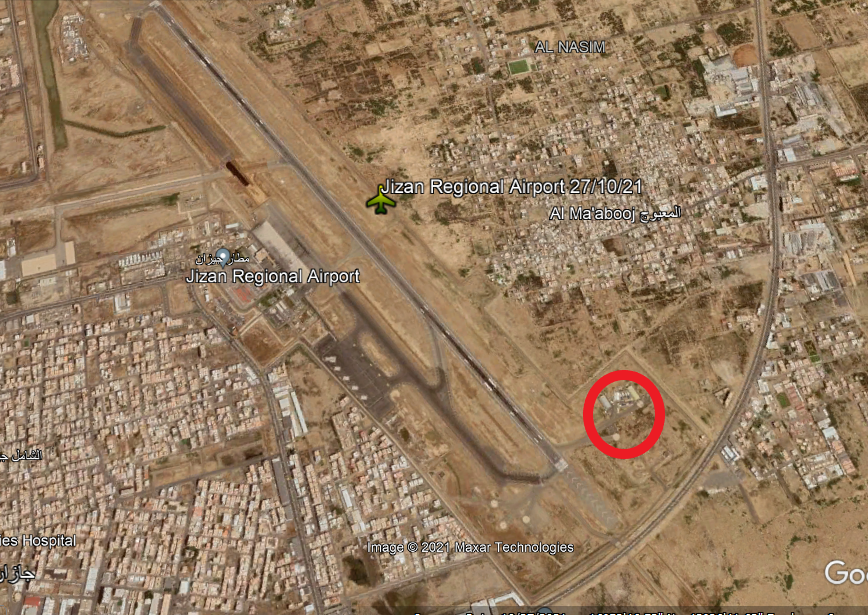 5472_nde's tweet photo. Google Earth sat image from 27th Oct 2021 showing #UAV 's at Jizan Airport #SaudiArabia ...located close to border with #Yemen. #SaudiAF https://t.co/iOgipnJDSu