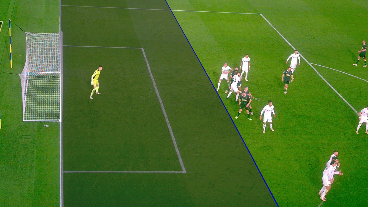 DaleJohnsonBBC's tweet photo. And on Newcastle's winning goal vs. Leeds, there looked to be a clear claim for a subjective offside against players attempting to play the ball from Shelvey's free-kick.

But a different angle clearly showed all Newcastle players were being played onside. https://t.co/Dw7DBPXOmE