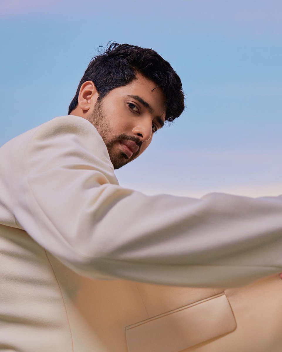 ArmaanMalik22's tweet photo. born to fly 🕊 https://t.co/QlPReUQSFD