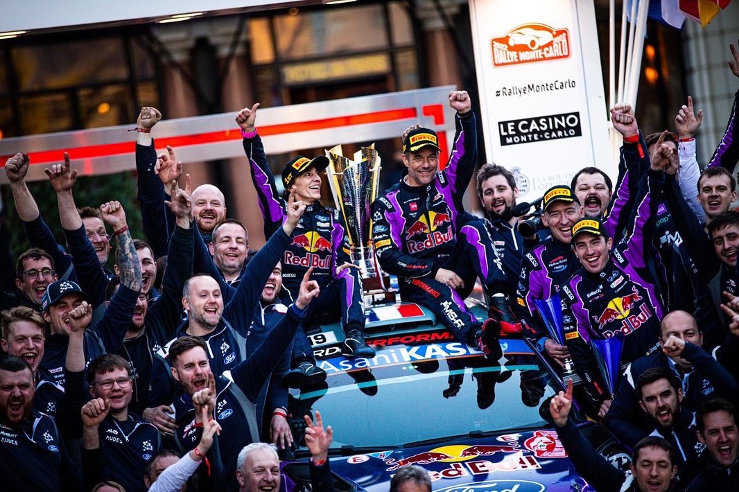 SebastienLoeb's tweet photo. Ce qui rend la chose encore meilleure ?! 

Partager ces moments avec eux 👇🏻😍🏆

#RallyeMonteCarlo #WRC #MSPORTERS #fordperformance #RedBull #richardmille #SFR #vulcanet #sparco #AeroMagic https://t.co/RZL4h8ETVc