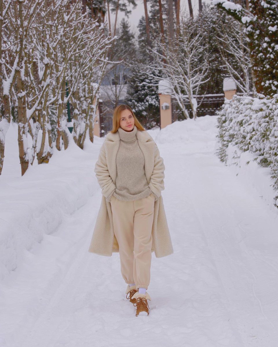 Mlassecom's tweet photo. Have a blessed week 💖 @UGG #ugg #ugglife https://t.co/ZFeNtW7cMy