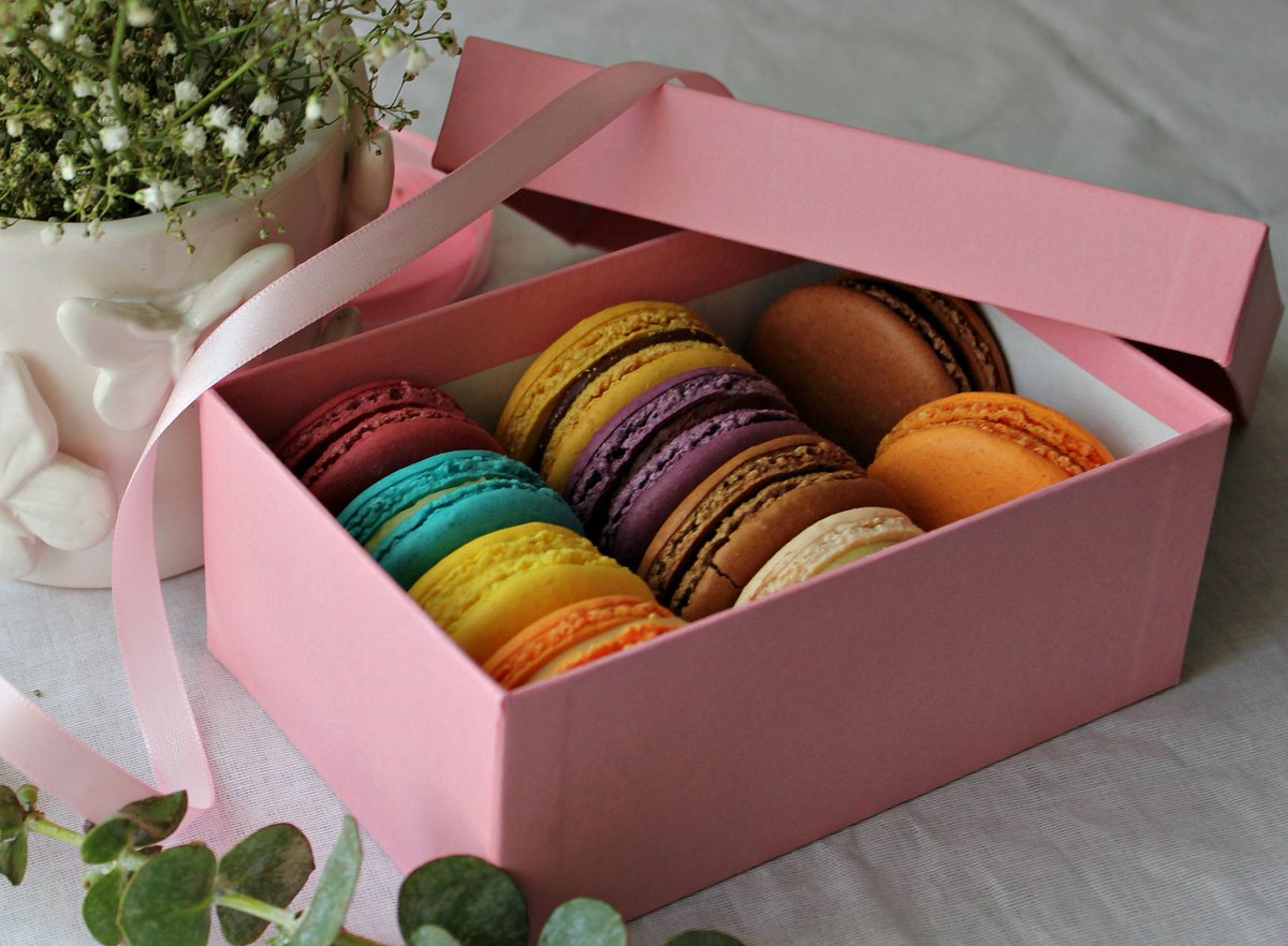 PakBoxesUs's tweet photo. Don't know what to get your loved one? On a little bit of a budget?
We'll look no auxiliary!
We offer #packaging services that ability your #brand into significant turnarounds. Quality escape is our sloganโจ
๐ฑCall Our Team At 1-833-833-7776
#macaronboxes #macaronspackaging https://t.co/kShyx5IRus