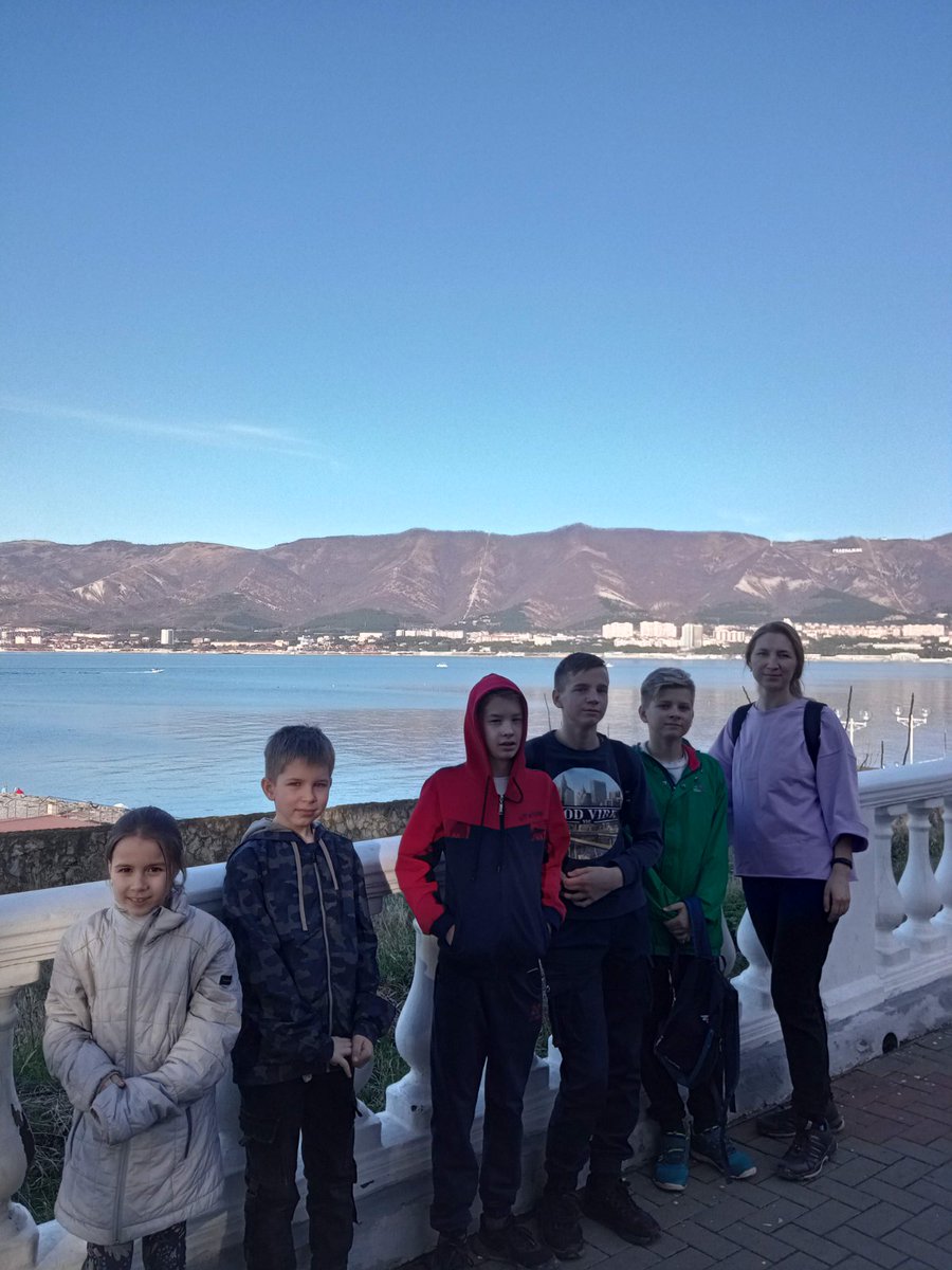 school146samara's tweet photo. Зимние каникулы- 2022! Учебно-тренировочные  соревнования по спортивному ориентированию в г. Геленджик, подготовка к ��сероссийским соревнования. Тренер ДСЦ "Саксор" г.о. Самара Каюков Илья Викторович https://t.co/ozYwT9jwEw