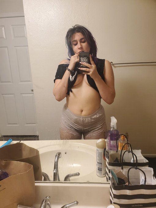 Fuck I'm depressed today. Send me money so I can go shopping, I should be Spending your money today.