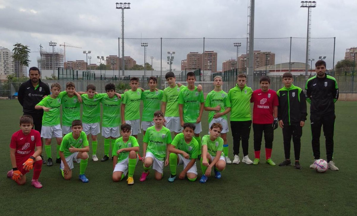 esportbase's tweet photo. FAIR-PLAY via @pacopolit | Video: Tarjeta verde para un @RacingRibaroja que permitió un gol sin oposición al @screquena1928 cc @FFCV_info @emilio_llacer
🔗 https://t.co/Yf8o3NH3GW https://t.co/49MmQ5vybz