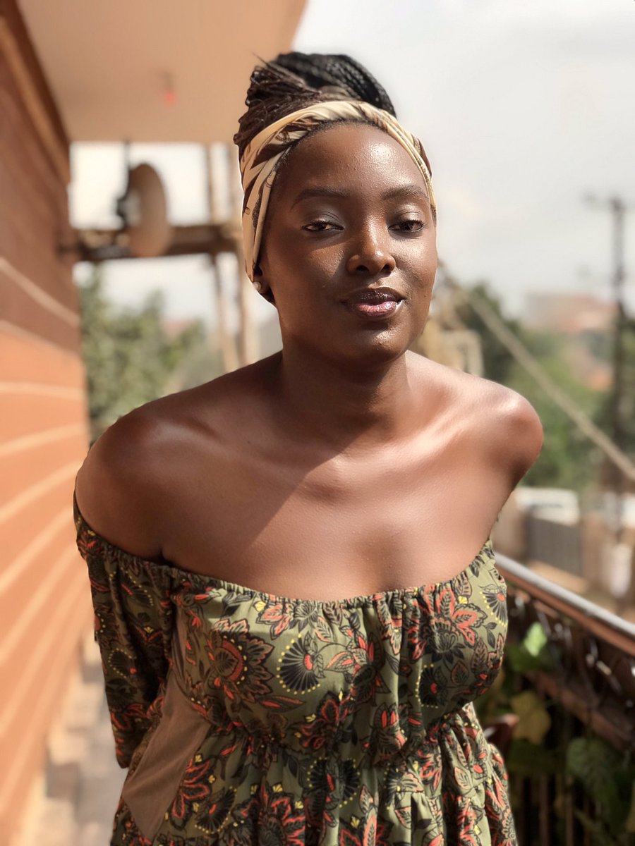 SAVEURS_LOUNGE's tweet photo. The professional Make up artist is also representing today.

We are happy to have you @StellaNanteza1 for the buffet fest 😍

#SaveursLounge https://t.co/sSocGKfXH4