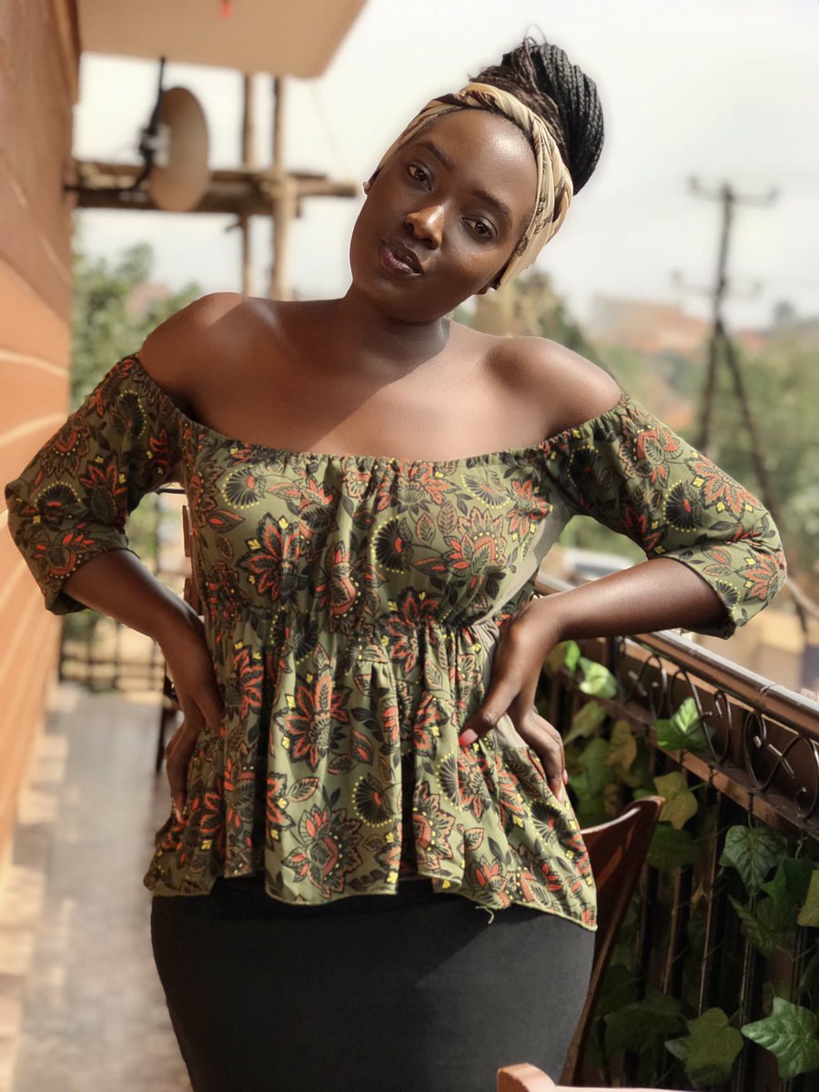 SAVEURS_LOUNGE's tweet photo. The professional Make up artist is also representing today.

We are happy to have you @StellaNanteza1 for the buffet fest 😍

#SaveursLounge https://t.co/sSocGKfXH4
