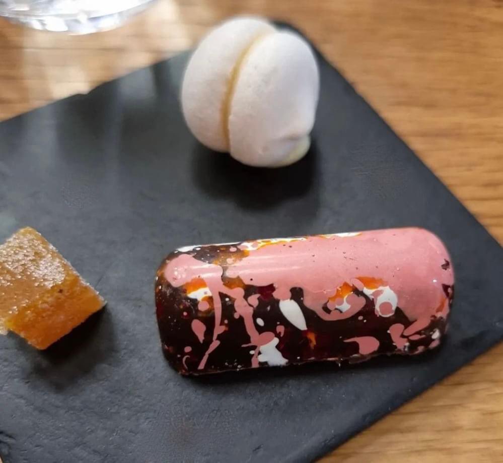 Here are our homemade petit fours to enjoy with your coffee.. 👌