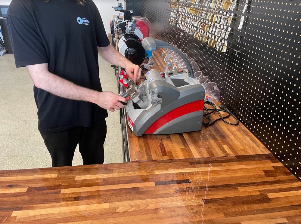 Chilocksmith's tweet photo. Getting keys made that work in Chicago is not always simple. At Chicago Locksmiths we understand the individual processes associated with duplicating the various makers of keys in Chicago. https://t.co/UHbhP3qVKy (312) 878-2715
.
.
#ChicagoLocksmith #KeyDuplication https://t.co/1FJ2Nwknt2