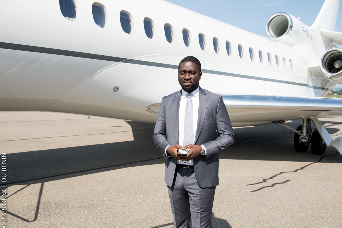 Pour l'heure, je retourne à ma vie de consultant, enseignant, speaker-formateur.
Pour vos différentes opportunités, n’hésitez pas à me solliciter par mail : wezon@stevywallace.com
#MERCI