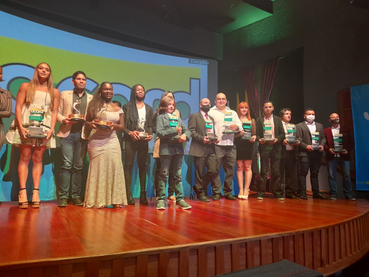 Felicitaciones a Jhon Freddy Castañeda, que recibió el premio a Mejor Deportista Paralímpico 2021 por parte de <a href="/ACORDcaldasof/">ACORD Caldas</a>