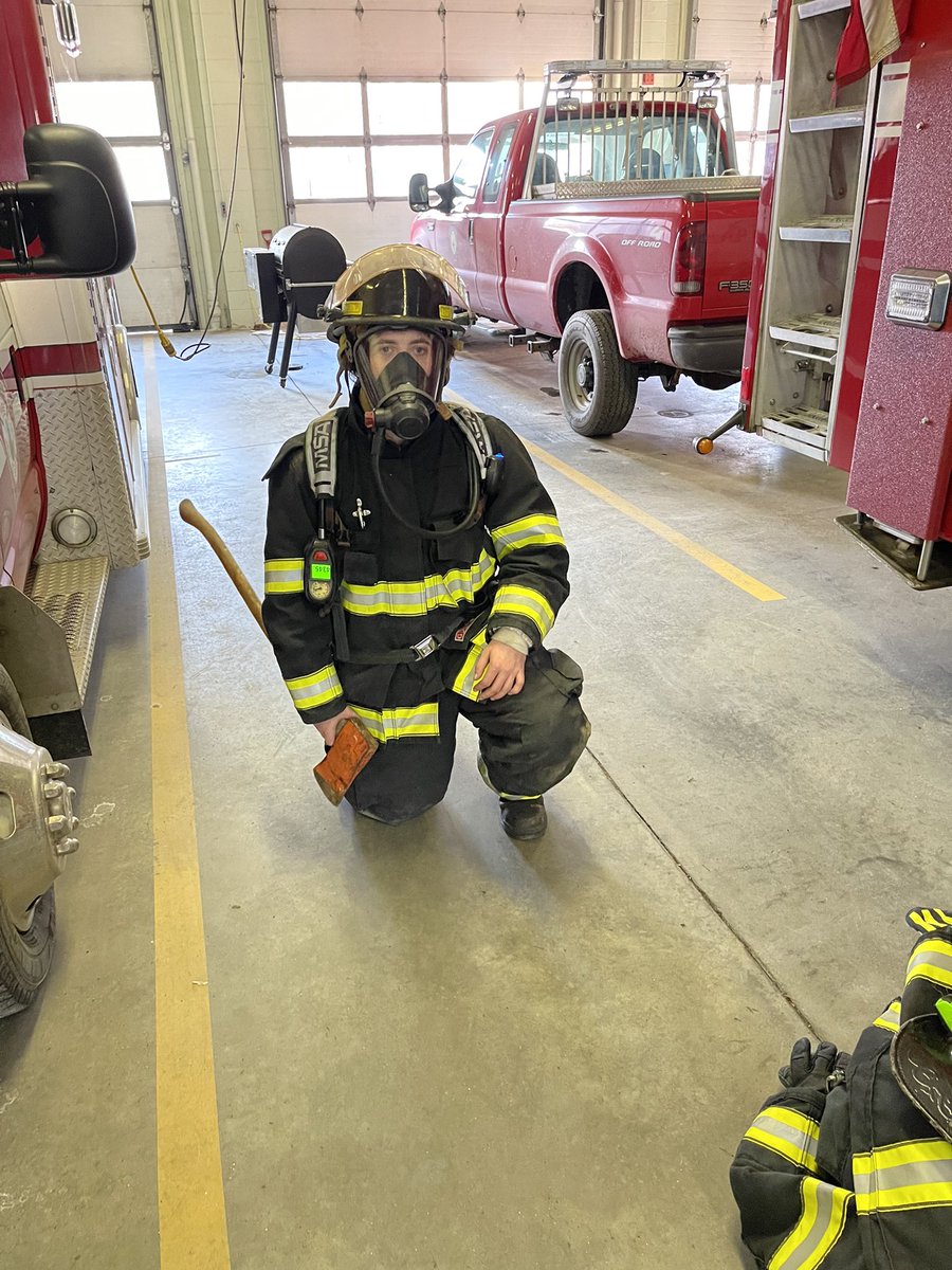 whselo's tweet image. Senior Jason Bowley having an amazing time with his ELO at @Seabrook_Fire. Thank you Chief   @WJE281 for providing this opportunity for our students! #whselo #nhelo #elomonth