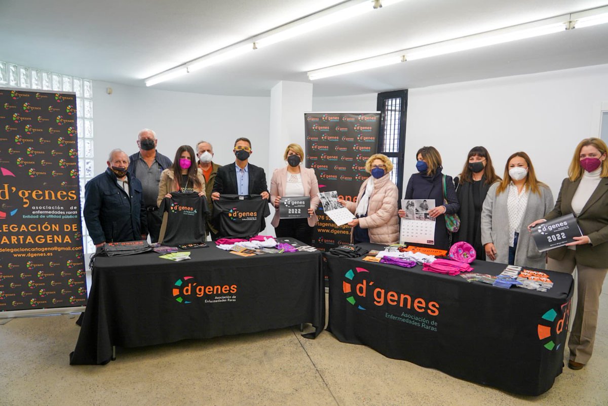 NoeliaArroyoHer's tweet photo. Ponemos a disposición de la asociación #Dgenes un nuevo local en #Cartagena para atender a pacientes con enfermedades raras. Un centro adaptado a las necesidades de los tratamientos, que mejore la calidad de vida de unas 50 familias que conviven a diario con una enfermedad rara https://t.co/tC382EC1Xn