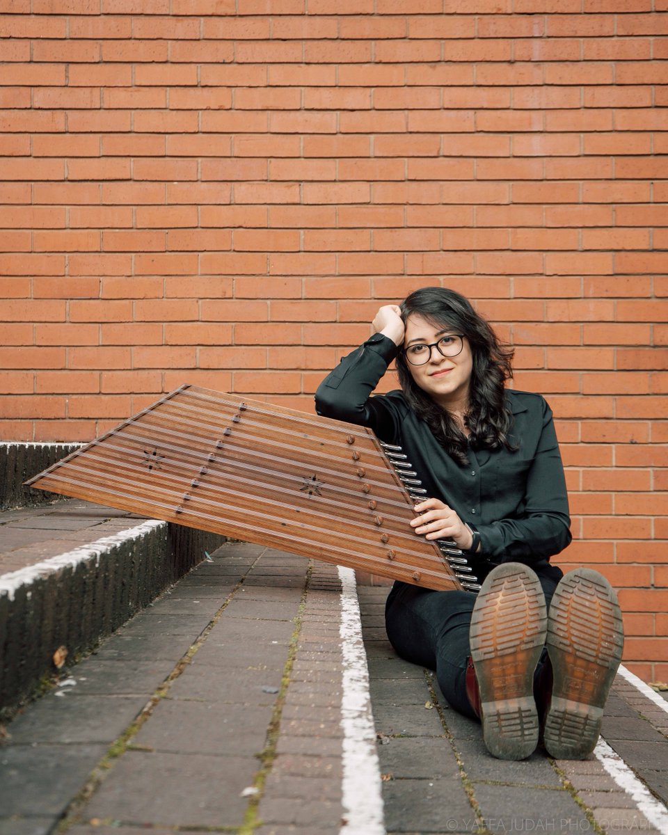 Meet Associate Composer @AtefehEinali – a composer and Santoor player based in Manchester. From writing for orchestra to expression through painting, learn about Atefeh and her creative practice ahead of her time on the scheme in our latest blog 👀🌟 bit.ly/3AtOYK4