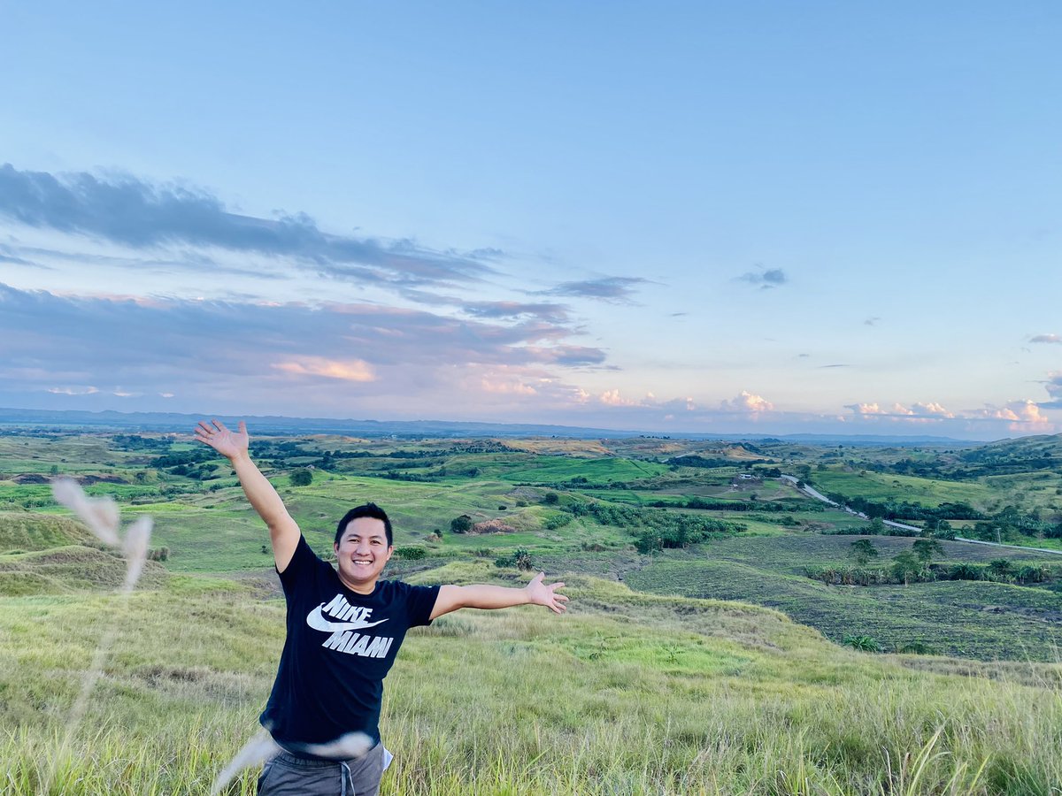 DocSaddam3's tweet photo. Life on a farm is a school of patience; you can't hurry the crops or make an ox in two days…

And one thing that conflicts me, i always wanted to have my gluta drip but it can’t be, ta sayang😂

#dayoffbelike
#dayoffvibes https://t.co/fn7zhZkWhU