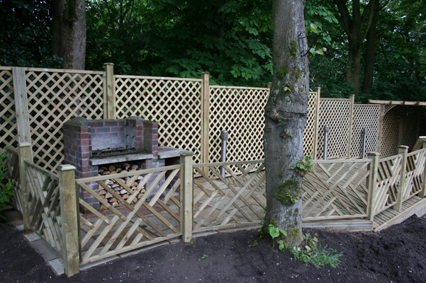 Constructed timber decking with a pergola to match, this covered almost a 100m² surface area. 🤩💪
#landscaping #landscapedsign #decking #Garden #Cambridgeshire