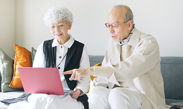 Many people wait until their 70s before trying to mitigate inheritance tax and miss valuable opportunities earlier in life, say experts. Read more here... buff.ly/3fSeq2x