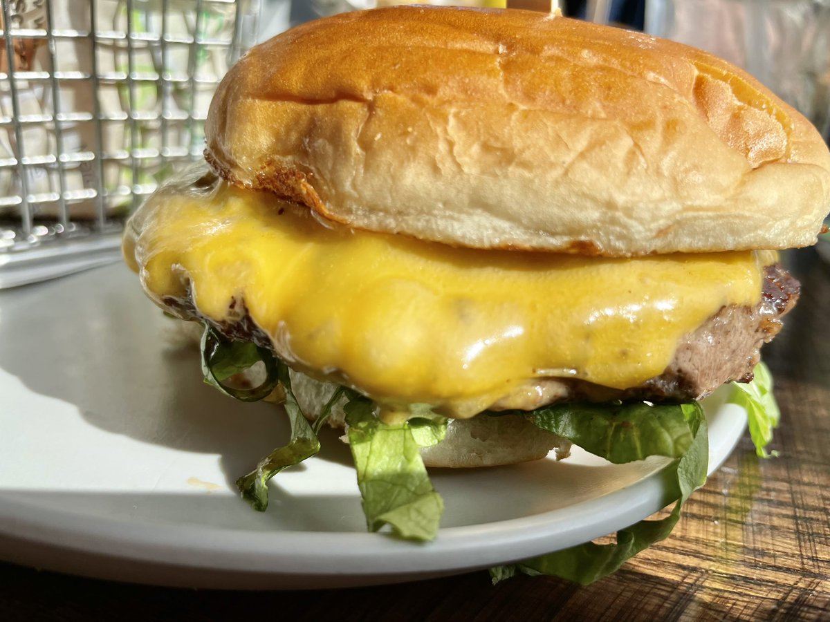 Only1Sable's tweet image. I love being a Yelp Elite with @YelpIndy and I LOVE @Wahlburgers so much! So today's badge earned is the best! We are so happy to have a Carmel, IN location and have been here from the beginning! Just waiting to welcome @DonnieWahlberg Paul @markwahlberg @JennyMcCarthy