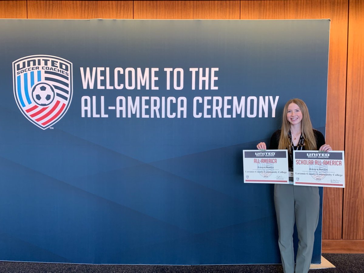 TarletonSoccer's tweet photo. Congratulations to our own Jenaya Brown on receiving her Division I Junior College 𝘼𝙡𝙡-𝘼𝙢𝙚𝙧𝙞𝙘𝙖𝙣 award at the United Soccer Coaches Convention this weekend 🏆 👏

#TexanNation https://t.co/h8agfB2iGC