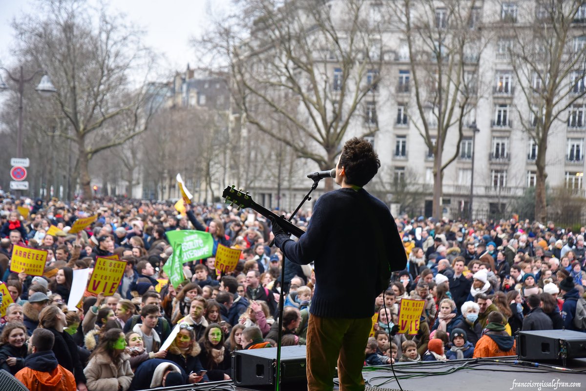 "Les temps vont changer, le peuple va se lever,
La mort ne va plus être glorifiée."
Souvenir de la dernière <a href="/MarchePourLaVie/">Marche pour la Vie</a> où, malgré les rigueurs de l'hiver, des milliers de personnes se sont rassemblées pour défendre les droits de ceux qu'on entend pas. Photo : <a href="/salefran/">salefran</a>
