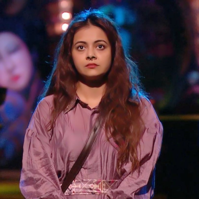Devoleena_23's tweet photo. Let an end become a beginning... 
To the new beginnings...🎊❤️

....
#DevoleenaBhattacharjee #Devoleena 

@EndemolShineIND @ColorsTV @VootSelect https://t.co/i5tPtNXpZY