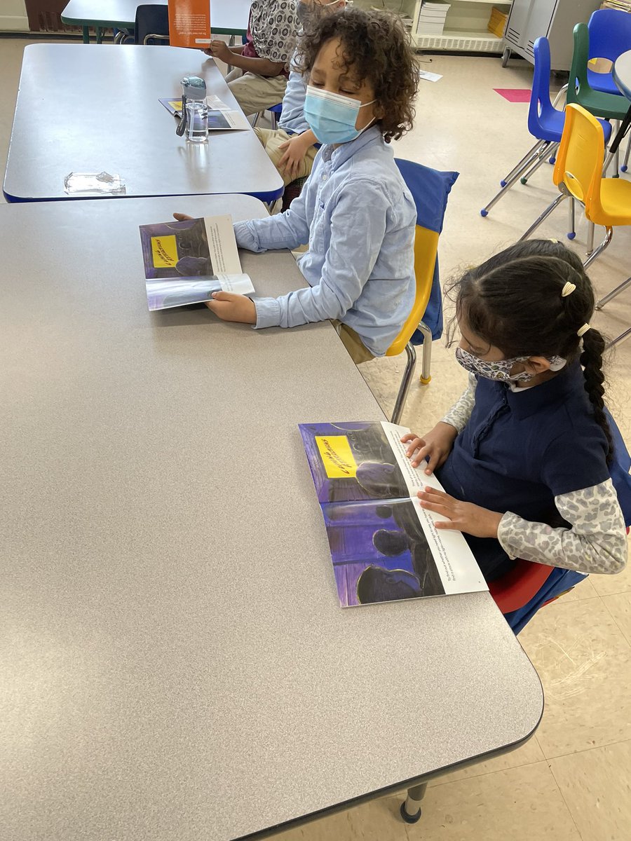 MisscutroneS's tweet photo. I love that @Amplify science equips our scholars with texts in their hands daily! @PosProject #curiosity has sparked in this room! https://t.co/GTOCuzScZA