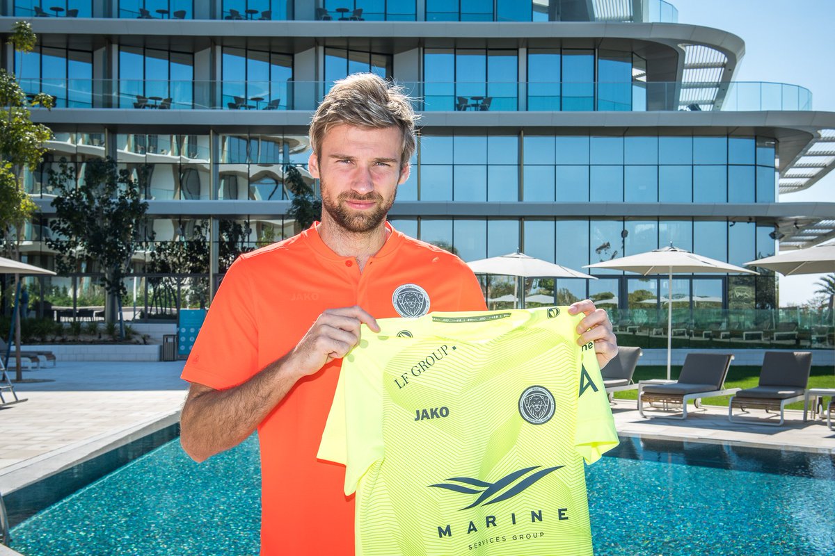 📯 𝗢𝗙𝗜𝗖𝗜𝗔𝗟 🇱🇻 | Fichaje del Riga FC.

Incorporan al pivote Yuri Kendysh (31|🇧🇾) que llega libre desde el Shakhter Soligorsk 🇧🇾, equipo de primera división bielorrusa.

No han especificado la duración de su contrato.